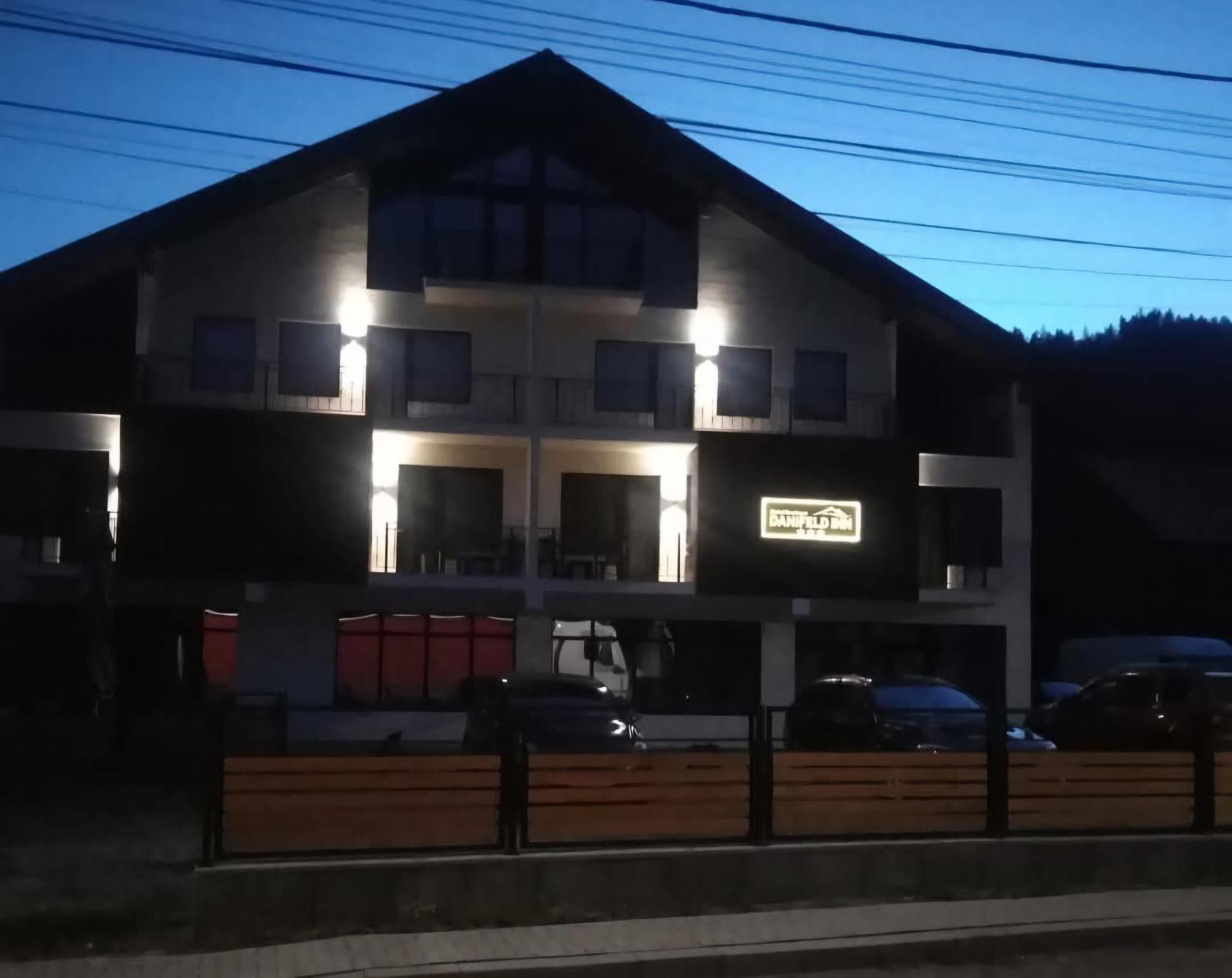 Danifeld Inn Voroneț Kültér fotó